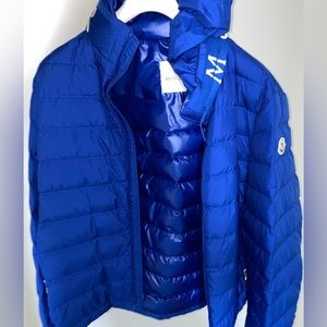 (BRAND NEW AND AUTHENTIC) MONCLER PUFFER